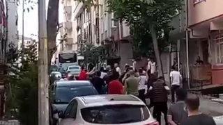 Engelli komşusuna karıma mı bakıyorsun diye sordu kavga çıktı