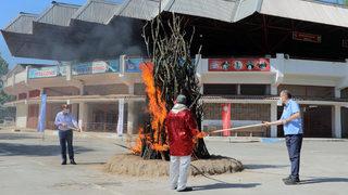 Edirne’de Kakava ateşi bu yıl da sembolik olarak yakıldı