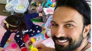 Tarkan kızı Liya ile fotoğrafını paylaştı: 5 çayına davet edildim