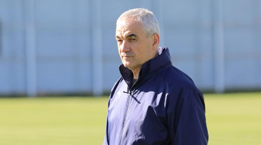 Rıza Çalımbay: Kalan 3 maç final