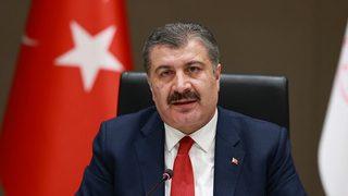 Sağlık Bakanı Fahrettin Koca'dan 'Ebeler Günü' mesajı