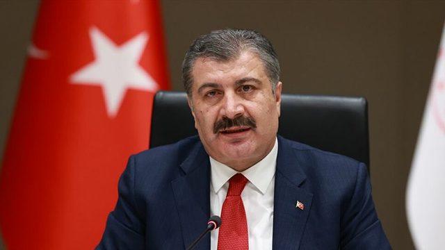 Sağlık Bakanı Fahrettin Koca'dan 'Ebeler Günü' mesajı