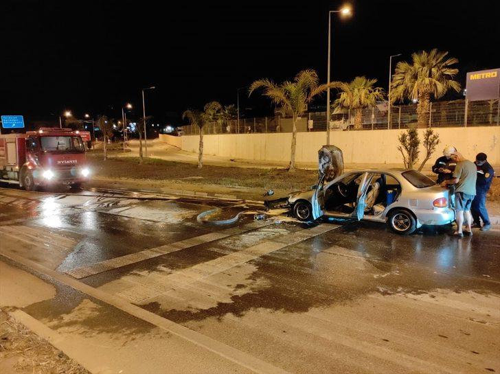 Bodrum'da seyir halindeyken alev alan otomobil kullanılamaz hale geldi G2