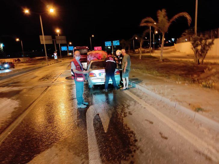 Bodrum'da seyir halindeyken alev alan otomobil kullanılamaz hale geldi G4