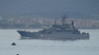 Rus savaş gemisi, 'Novocherkassk' Çanakkale Boğazı’ndan geçti