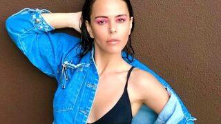 Simge Sağın'dan cesur pozlar! 