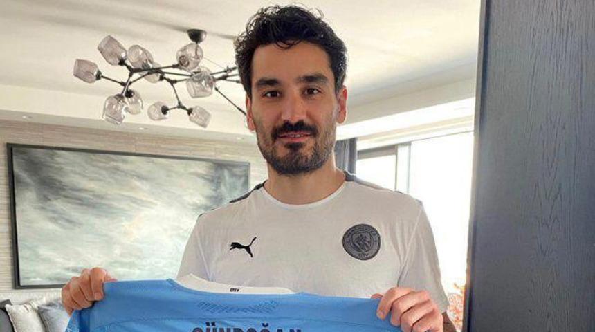 İlkay Gündoğan'dan Aysima bebek için imzalı forma 