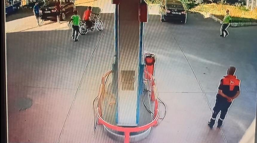 "Dur" ihtarına uymadı, polisi ezdi!