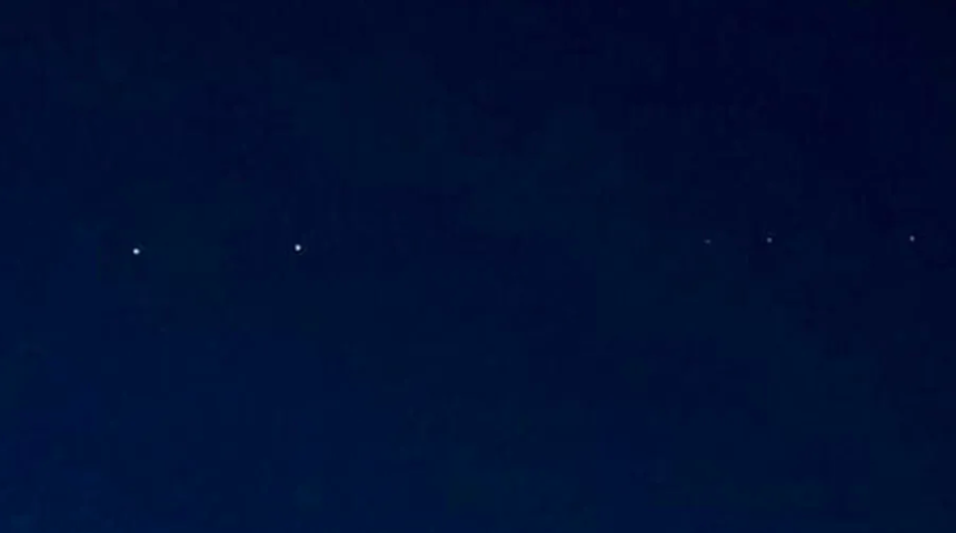 Gökyüzünde görülen ışıklar nedir? Starlink uyduları nedir, ne işe yarar?