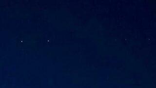 Gökyüzünde görülen ışıklar nedir? Starlink uyduları nedir, ne işe yarar?