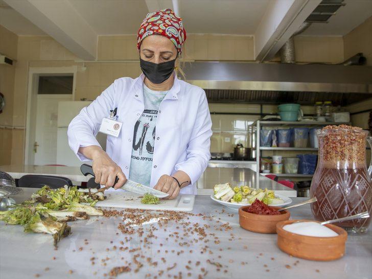 RAHMET VE BEREKET AYI RAMAZAN - Diyarbakır'ın geleneksel lezzeti "meftune" ramazanda da sofraların baş tacı G3