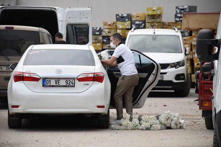Çukurova'daki çiçek mezatlarında Anneler Günü yoğunluğu G4