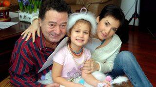 Kayahan ile İpek Açar'ın kızları Aslı Gönül'den duygulandıran mesaj 