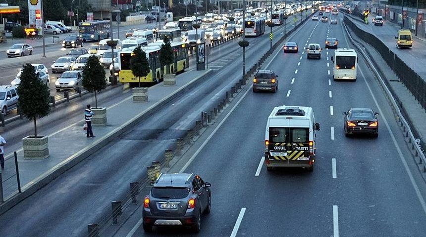 Kamu kurumlarını kapsayan personel servis yönetmeliğinde değişiklik