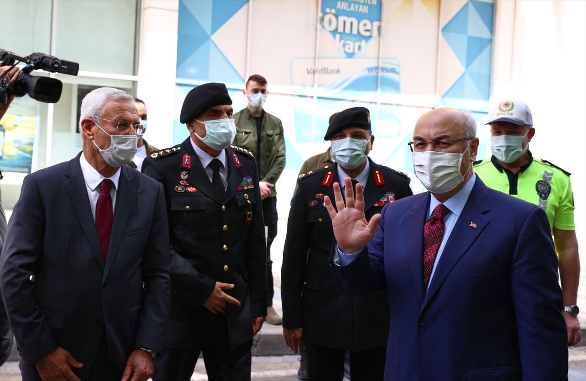 İzmir Valisi K&ouml;şger, tam kapanma sonrası kentteki vaka sayılarını değerlendirdi: