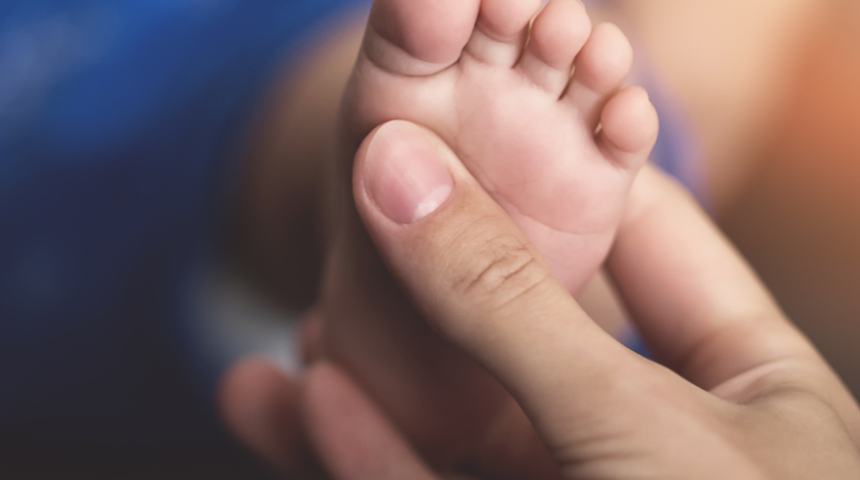 Bebek tedavisi sırasında kanser olduğunu öğrenen kadın erken teşhisle hastalıktan kurtuldu