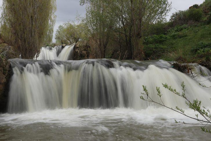 Muradiye Şelalesi'nde Kovid-19 sessizliği G3