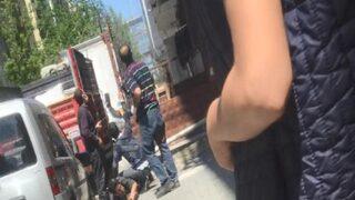 Akrabalar arasındaki kavga kanlı bitti! Dehşet anları kamerada