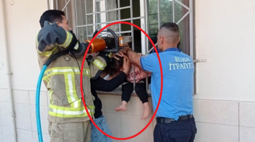 Başı demir korkuluklara sıkışan minik Şifa'yı itfaiye kurtardı