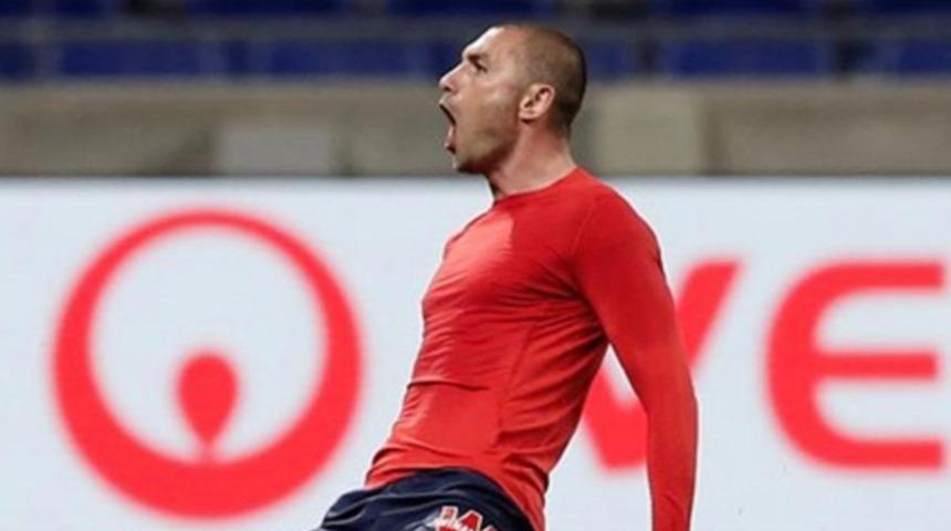 Fransız basınından Burak Yılmaz'a övgü