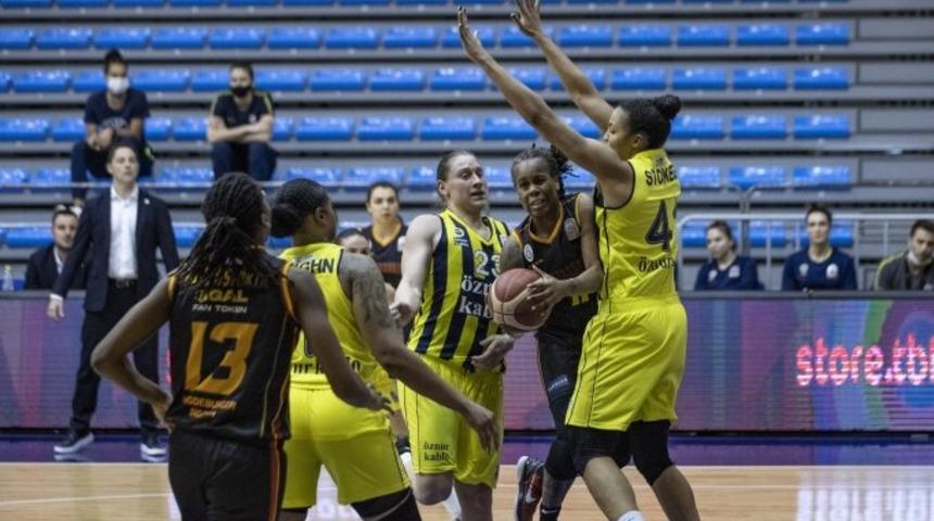 Fenerbahçe derbide kazandı! Şampiyonluğa 1 adım uzakta