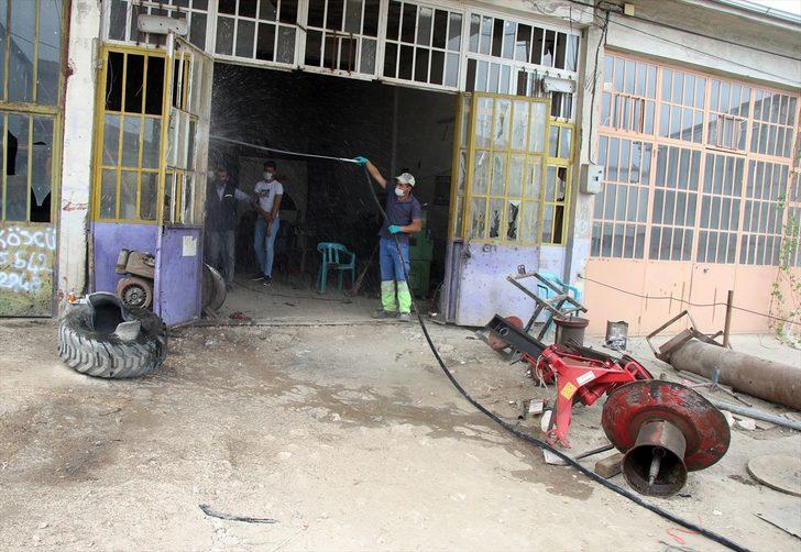 Uşak'ta jant tamiri sırasında lastiğin patlaması sonucu tamirci öldü, bir kişi yaralandı G3