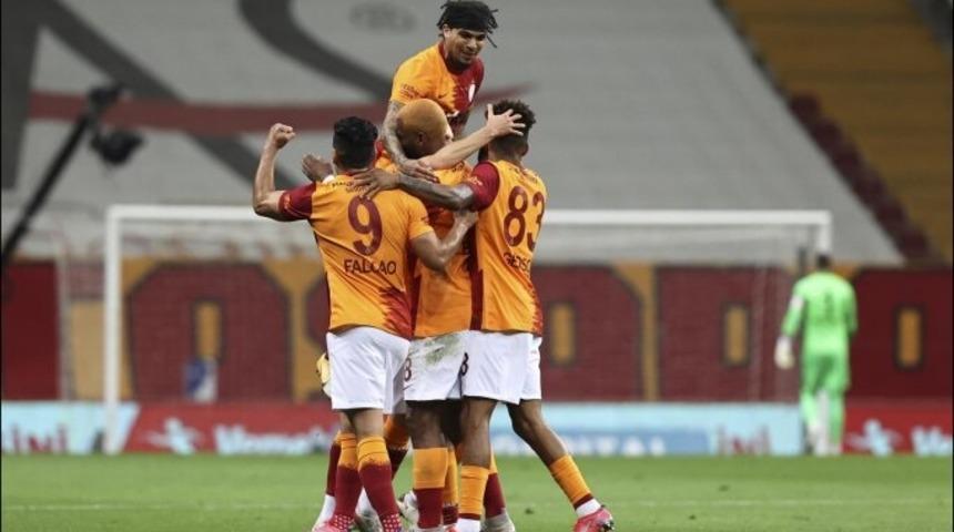 Galatasaray'dan Beşiktaş'a olay gönderme!