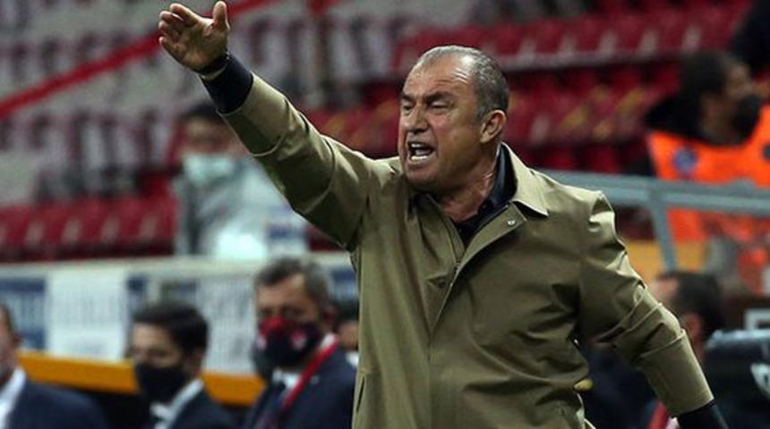 Fatih Terim, penaltı kararıyla çılgına döndü!