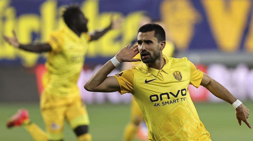 Alper Potuk'un Fenerbahçe'ye attığı gol sonrası sevinci olay oldu!