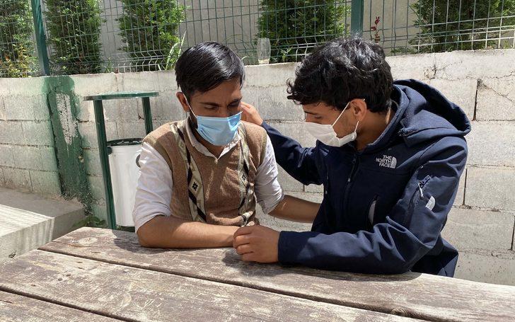 Afgan kardeşleri polis Osmaniye'de kavuşturdu G5
