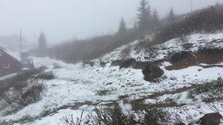 Doğu Karadeniz’de Mayıs’ta kar sürprizi: Baharı beklerken kış geri döndü