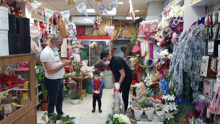 Doğu Anadolu'da kısıtlamadan muaf çiçekçilerde "Anneler Günü" yoğunluğu G5