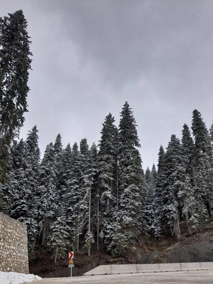 Ilgaz ve Yaralıgöz dağlarına ilkbaharda kar yağdı G2