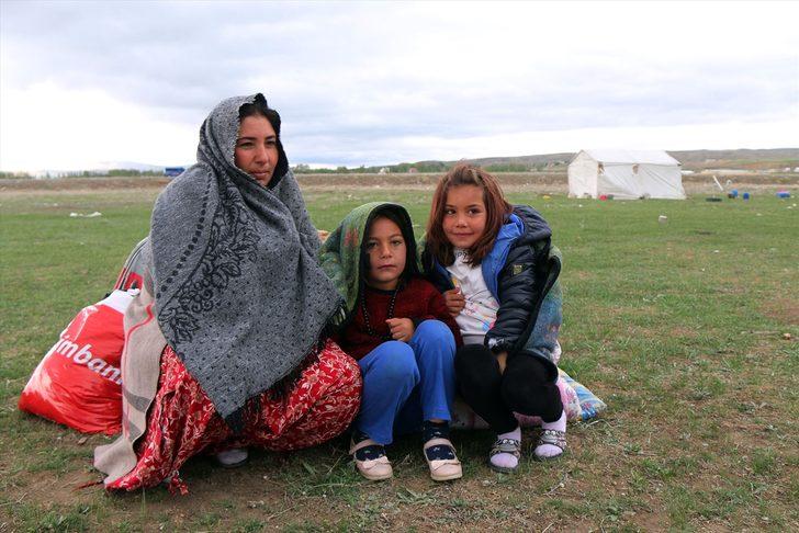Sivas'ta fırtınada çadırları zarar gören mevsimlik işçilere kaymakamlık yardım edecek G5