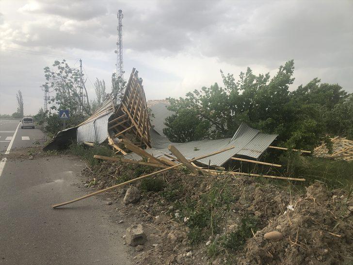 Kars ve Iğdır'da fırtına maddi hasara neden oldu G3