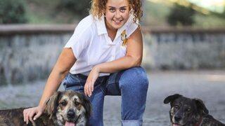 Oyuncu Aslı Samat yasaklarda hayvanları unutmadı!