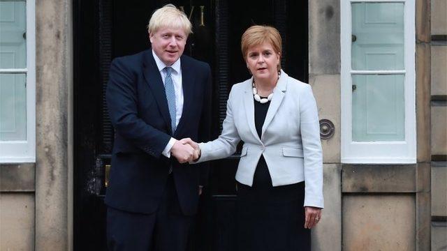 Boris Johnson ve Nicola Sturgeon