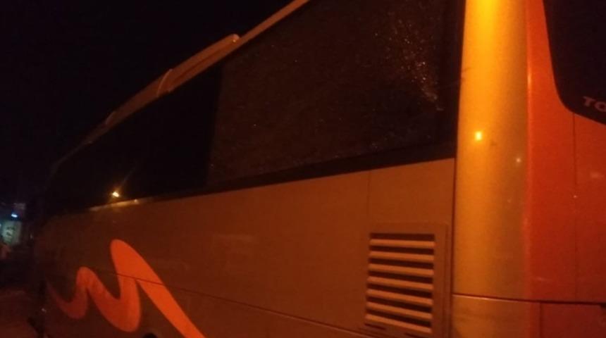 Samsunspor otobüsüne taşlı saldırı