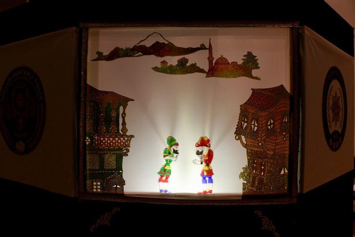 Eskişehir'de polisler, çocukları farklı konularda bilinçlendirmek için gölge oyunu hazırladı G1