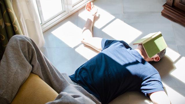 Okurken neden uykum geliyor?