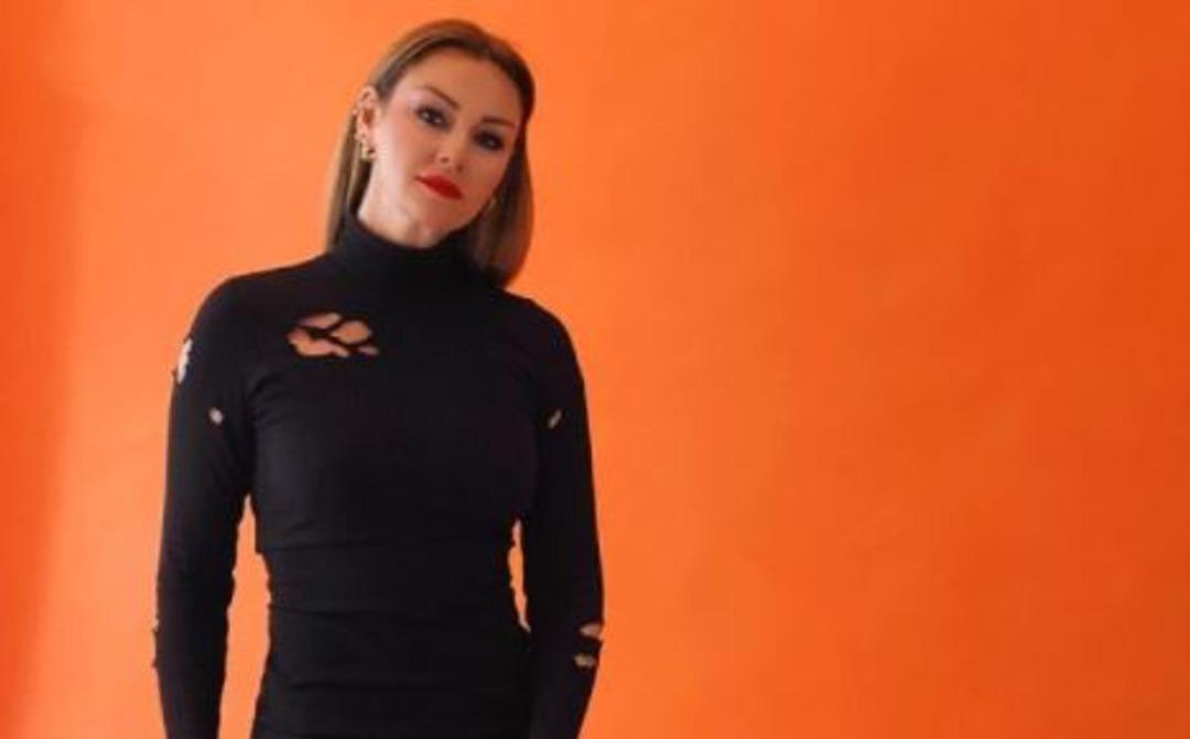 Pınar Altuğ olay yaratan fotoğrafın sırrını a&ccedil;ıkladı!