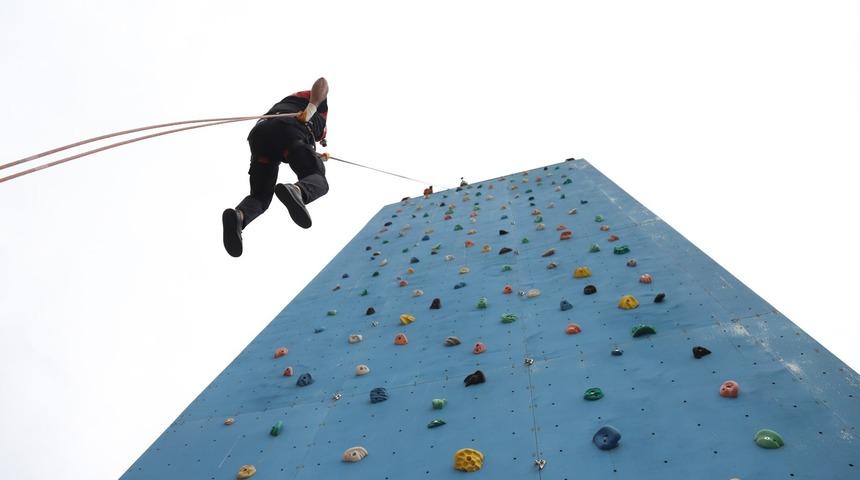 Mahalle afet g&ouml;n&uuml;ll&uuml;leriyle 'Afet anında acil m&uuml;dahale' eğitimi