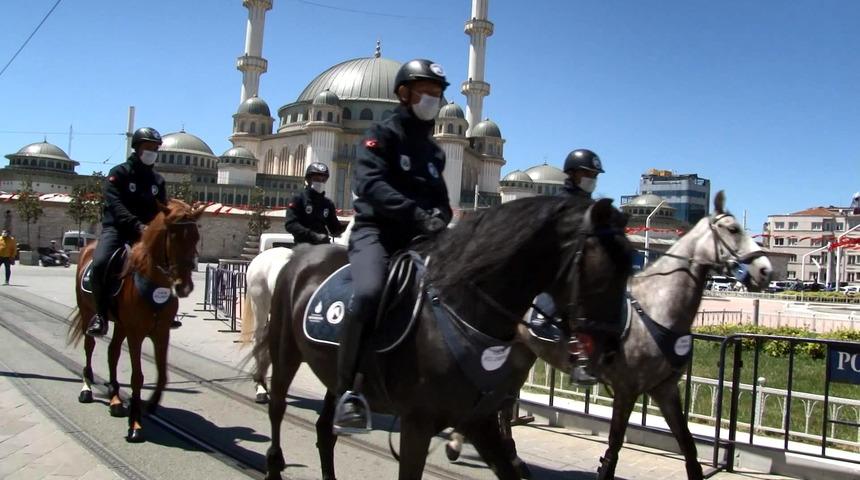 İstiklal Caddesi'nde bugün! Gören şaşkına döndü