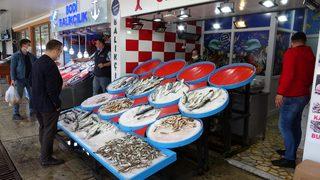 Tezgahları kültür balıkları süslüyor