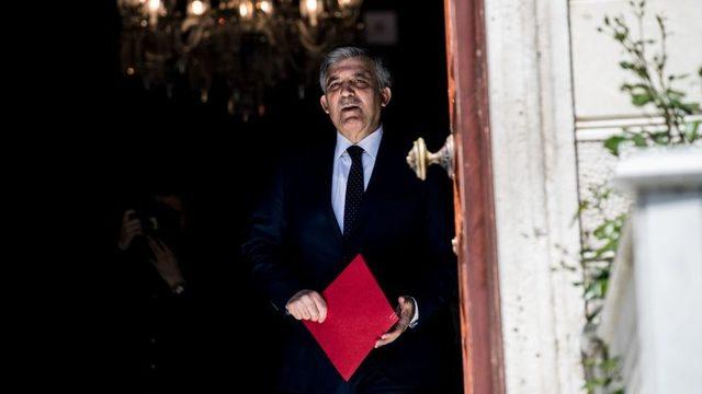 Sedat Peker: HDP li Saruhan Oluç, Peker in açıklamaları için Susurluk tan kötü bir duruma işaret ediyor, ülkeyi yönetenler kıllarını kıpırdatmıyor dedi 2