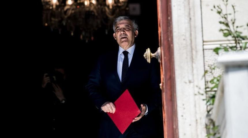 Abdullah G&uuml;l'e adaylık teklifi tartışması: Babacan'ın a&ccedil;ıklamalarına AKP tepkili, CHP mesafeli