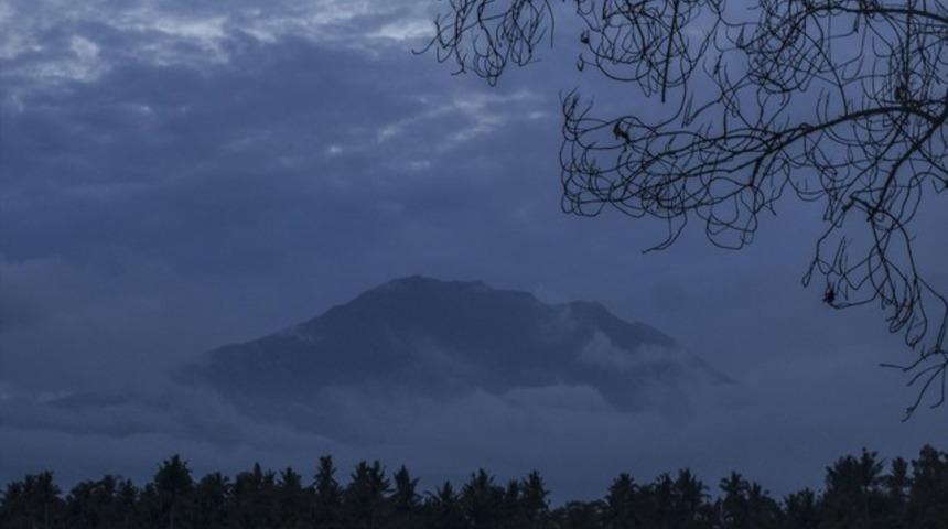 'Seks yapanlar yüzünden yanardağ patlıyor'