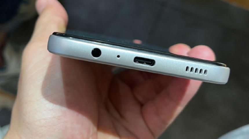 Samsung Galaxy F52 5G sızdırıldı! Peki nasıl görünüyor?