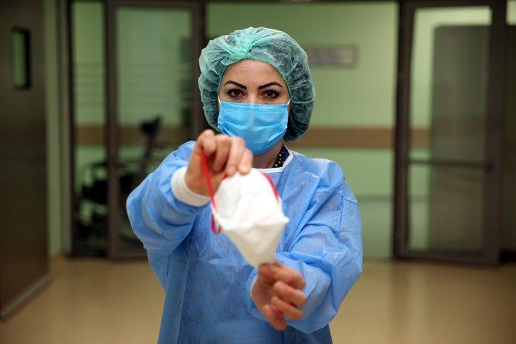 Salgınla mücadelede en ön cephede savaşan hemşireler çifte bayram yaşamak istiyor G3