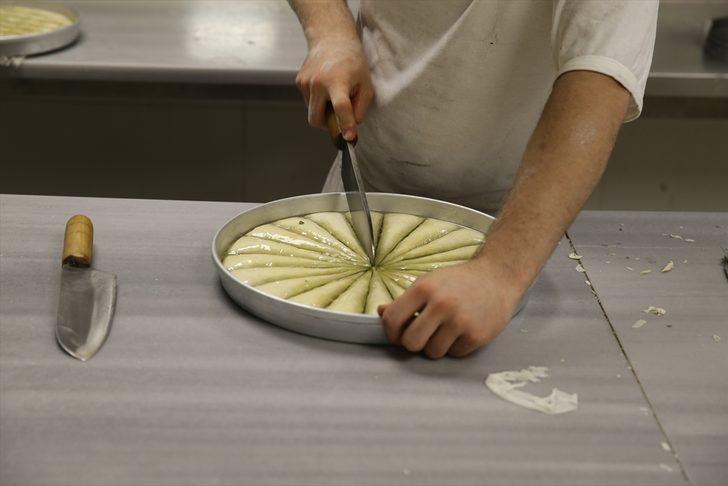 Gastronomi kentinin baklavacılarını bayram telaşı sardı G3